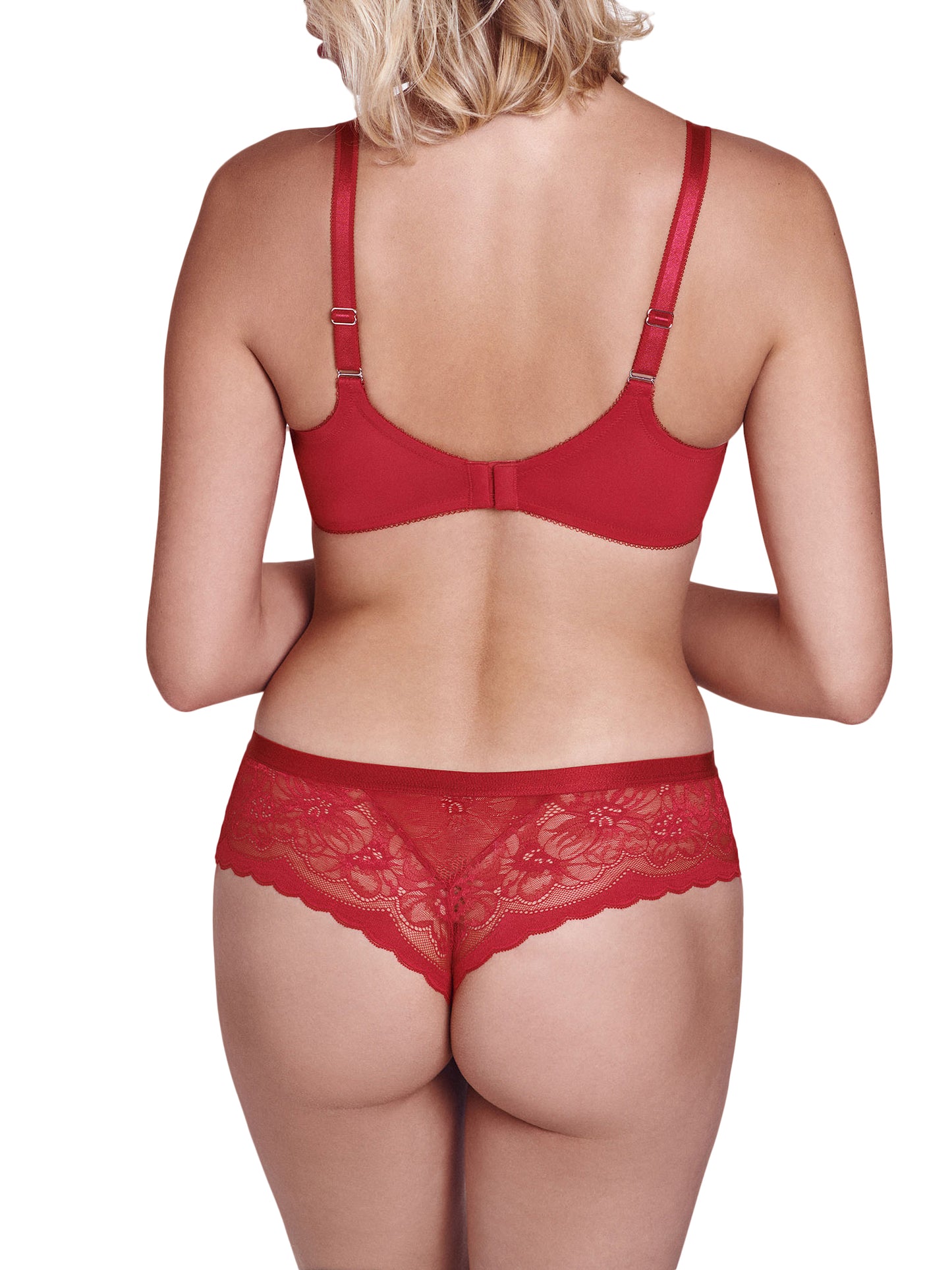 Brésilien Evelyn Lisca rouge