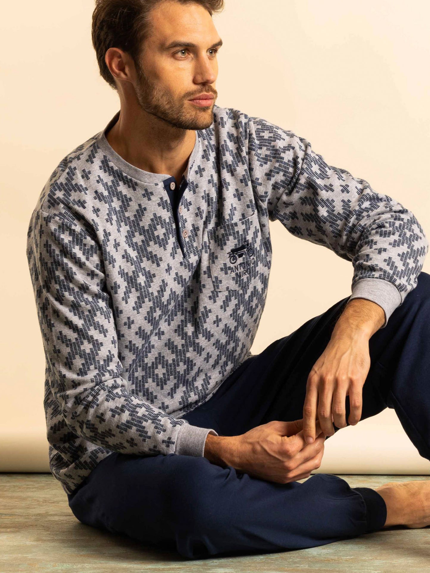 Pyjama tenue d'intérieur pantalon et haut Jacquard Racing Antonio Miro Admas