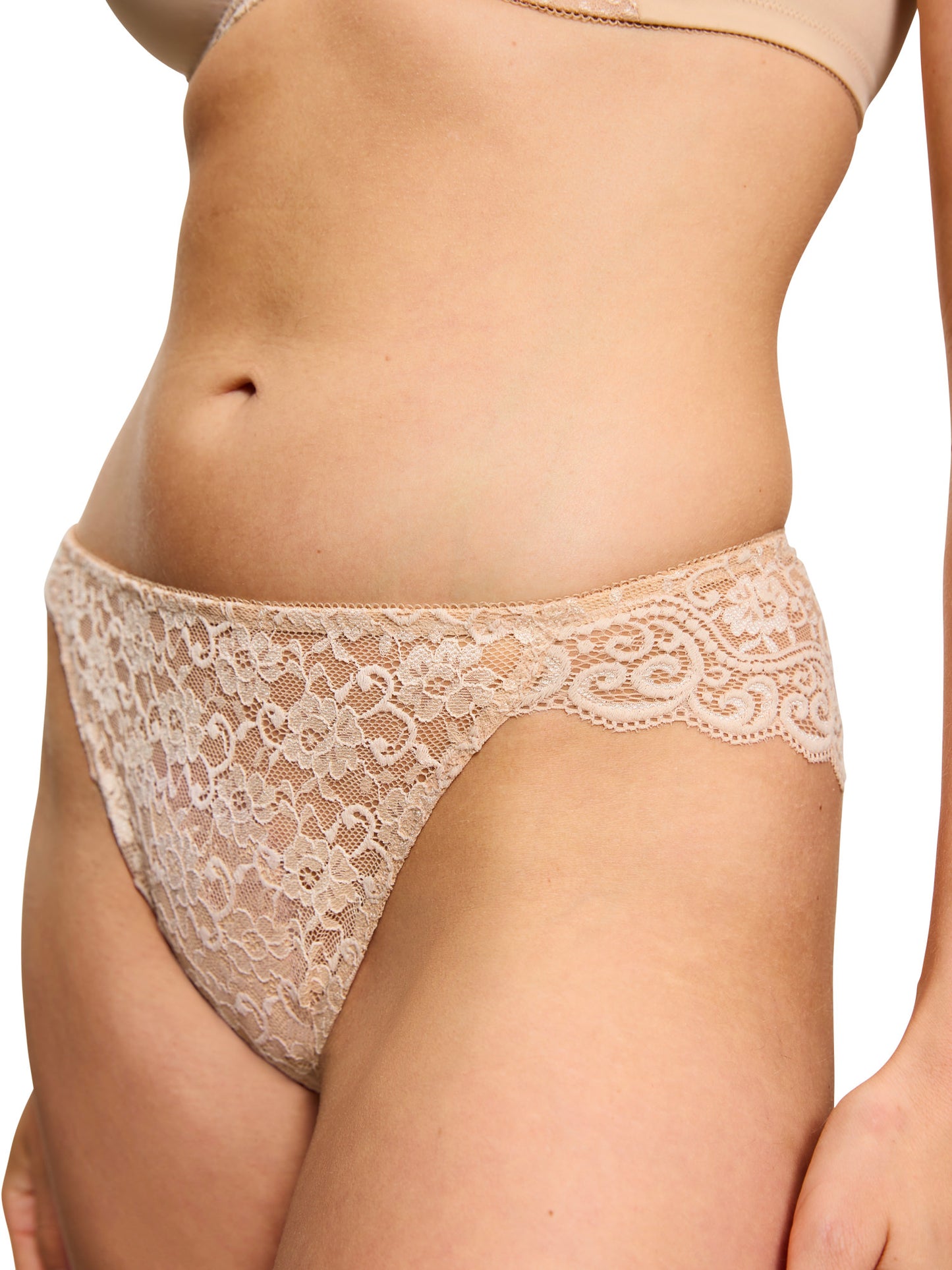 Slip taï échancré AMOURETTE Triumph