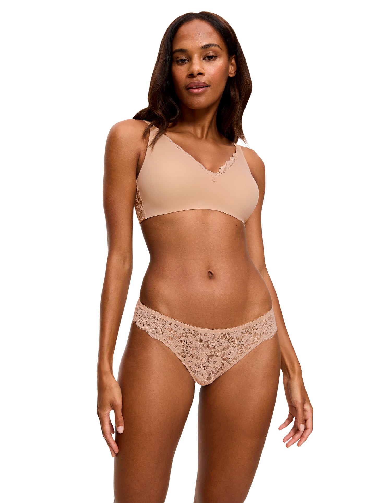 String AMOURETTE Triumph