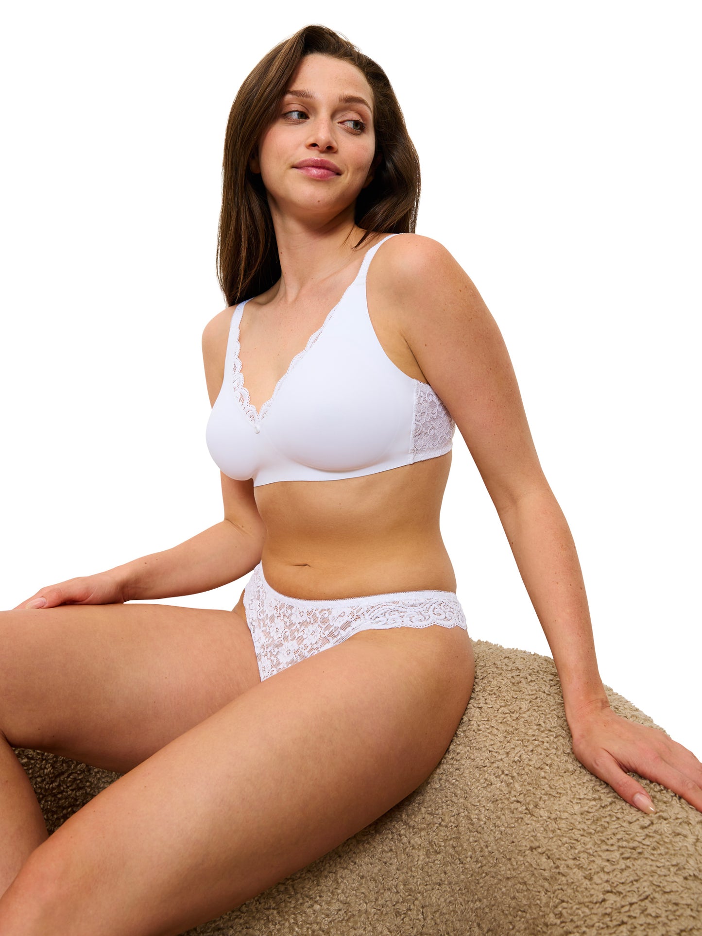 String AMOURETTE Triumph