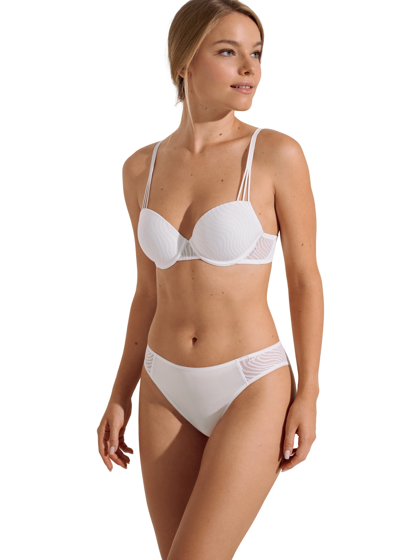 Slip Nikki Lisca