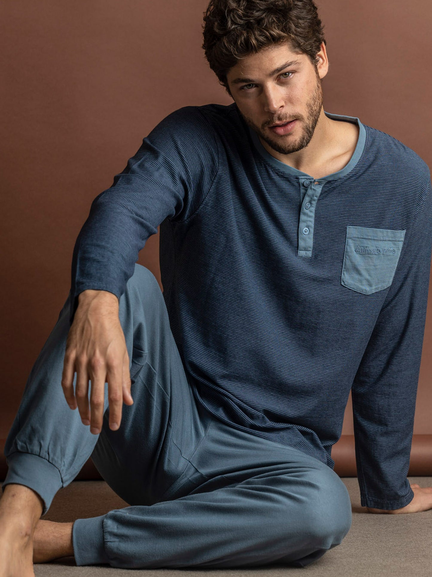 Pyjama tenue d'intérieur pantalon et haut Azure A Antonio Miro Admas