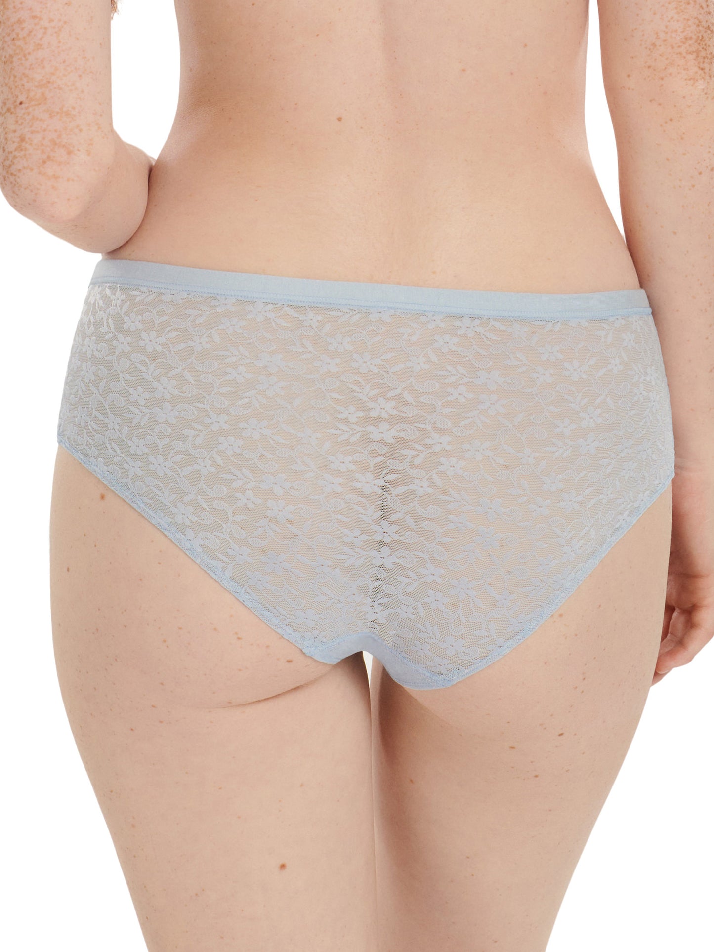 Shorty Smooth Lisca Cheek